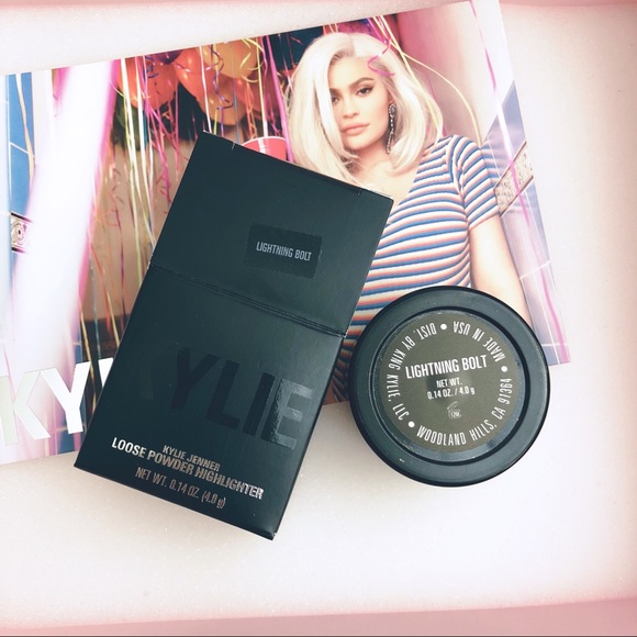 Kylie Cosmetics Other - Kylie Jenner Loose Powder Highlighter
